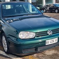 Volkswagen Golf Cabriolet 1.8/75 CV cat Movie