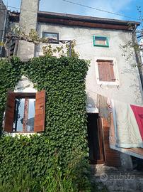 Casa singola su tre piani