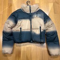 Piumino da donna Calvin Klein.