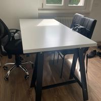 Tavolo scrivania ikea