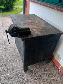 Banco di lavoro in legno