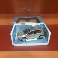 Volkswagen Golf Bburago scala da 1/18