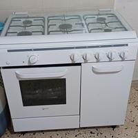 Cucina Con Forno A Gas 