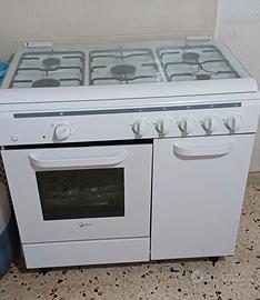 Cucina Con Forno A Gas 