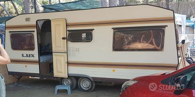 Roulotte Bürstner 5351 LUX - 4 Posti Letto