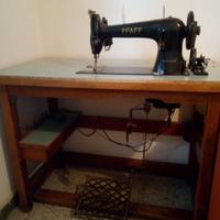 macchina da cucire anni 50 