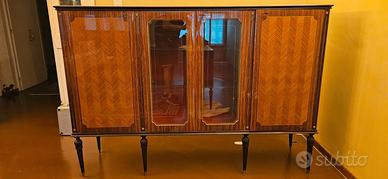 Vetrina anni 60 in noce