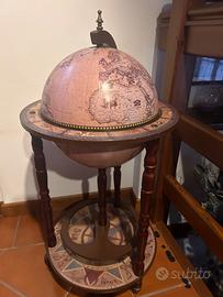 Mobile bar a globo vintage in legno – anni ’80/’90