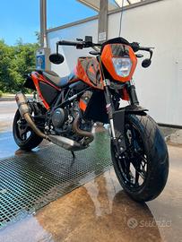 Ktm duke 690