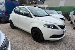 Lancia Ypsilon 1.0 FireFly 5 porte S&S Hybrid Ecoc