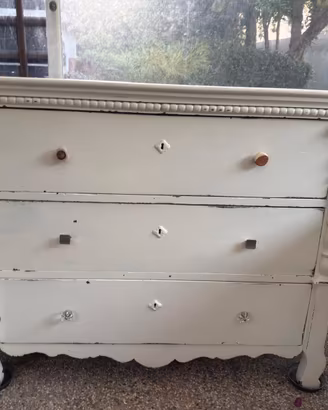 cassettiera in legno 
