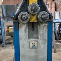 Calandra curva profili