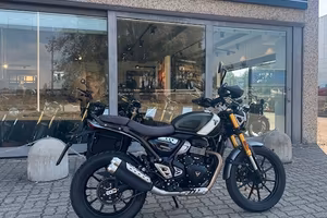 Triumph Scrambler 400 X