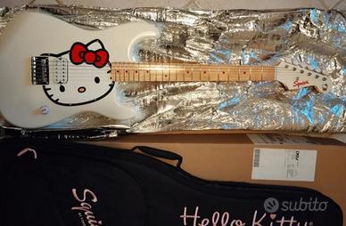 Chitarra Fender Stratocaster Hello Kitty by Squier