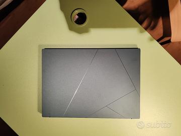 ASUS zenbook 14, nuovo, ultra 7 255H, 512/32GB 