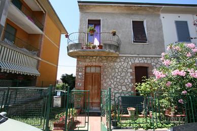 VS32 - Sinalunga villetta a schiera capofi