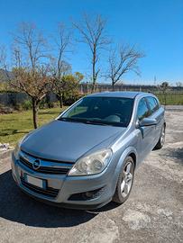 Opel Astra 1.7 CDTI 110CV 81kW diesel 5 porte