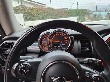 Mini Cooper 1.5 Turbo