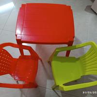 Tavolino più 2 sedie 