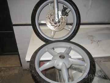 CERCHI+FORCINE ANTER-COMPL X APRILIA-SCARABEO 50