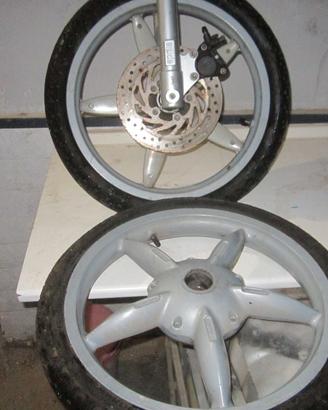 CERCHI+FORCINE ANTER-COMPL X APRILIA-SCARABEO 50