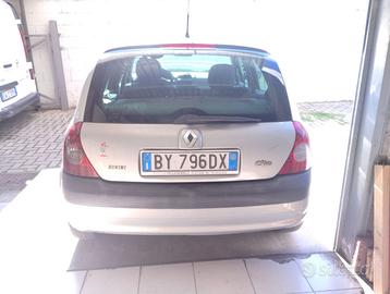 RENAULT CLIO 2 1.5 DCI dic 2001