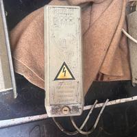 Trasformatore insegna neon