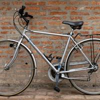 Bicicletta sportiva