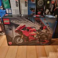 LEGO Technic 42107 Ducati Panigale V4R *FR