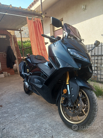 Tmax 560 teck max anno 2022