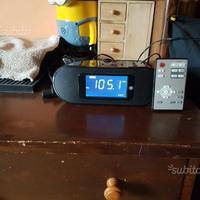 Radiosveglia con ingresso ipod-aux