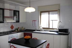 Privato Vende: Luminoso 70 mq cir Ascensore Posto