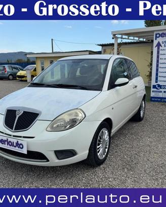 LANCIA Ypsilon 1.3 MJT 75 CV Versus