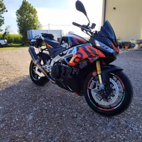 Aprilia tuono factory 2023