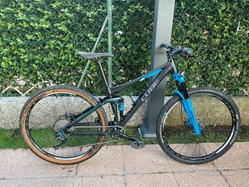 MTB CUBE STEREO HP120 29" M