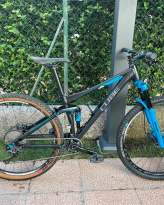 MTB CUBE STEREO HP120 29" M