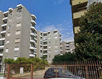 Immobile in asta di 77 m² a Milano
