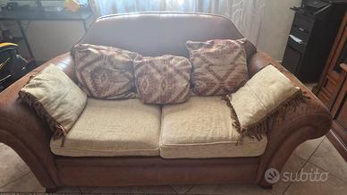 divano letto in pelle 