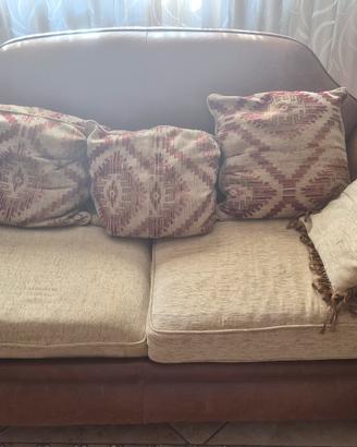 divano letto in pelle 
