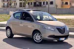 Lancia Ypsilon 1.2 GPL Ecochic Gold TETTO APRIBILE