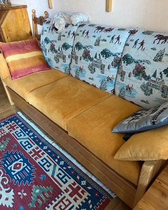 divano in legno artigianale con letto
