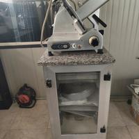 Affettatrice professionale 