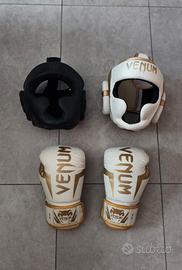 Guantoni e caschetto venum boxe