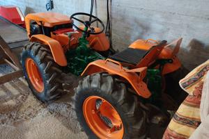 trattore goldoni 526T