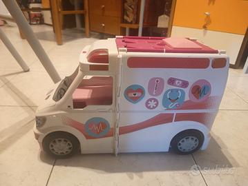 ambulanza Barbie 