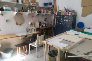 Locale commerciale tappezzeria