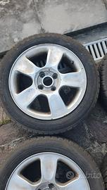 cerchi  attacco seat con gomme da 15"
