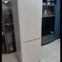 FRIGORIFERO CON FREEZER NO FROST BEKO 