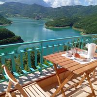 Queen of lake Turano