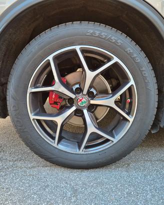 Gomme e cerchi in lega da 19" Alfa Romeo Stelvio